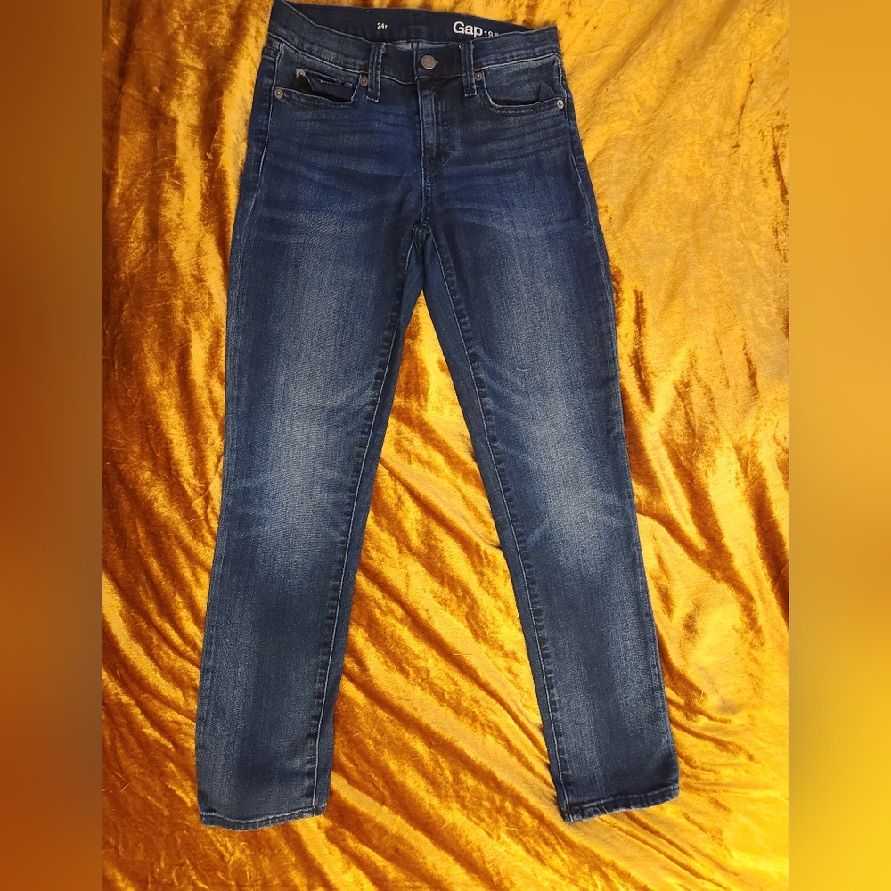 GAP 1969 Mid Rise Dark Wash Skinny Jeans